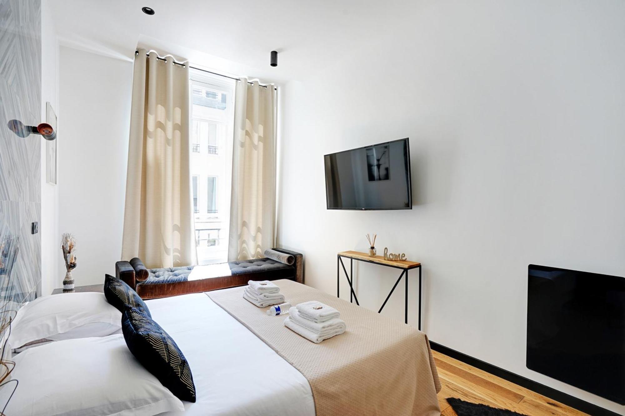 Luxurious Apartment - 2Br-8P -Champs Elysees Paris Eksteriør billede